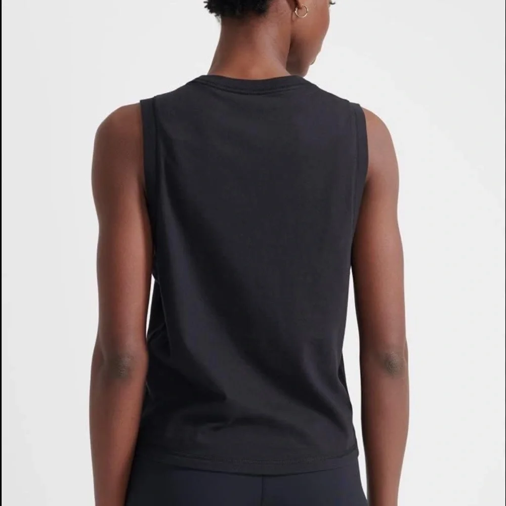 lululemon athletica classic sleeveless